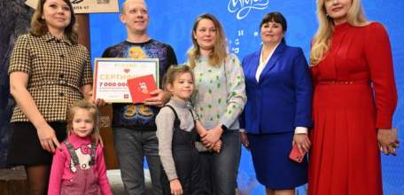 ВЫСТАВКУ "РОССИЯ" ПОСЕТИЛИ СЕМЬ МИЛЛИОНОВ ГОСТЕЙ