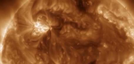 Максимальная радиационная угроза объявлена из-за огромного пятна на Солнце!