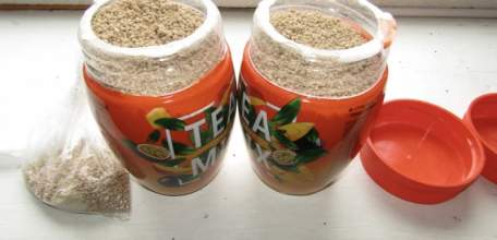 Две банки с дрожжами под видом чая обернулись штрафом в 3000 рублей