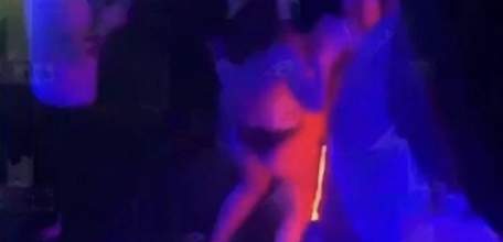 В городе Ельце Липецкой области вскрыли голую вечеринку с бесплатной выпивкой!