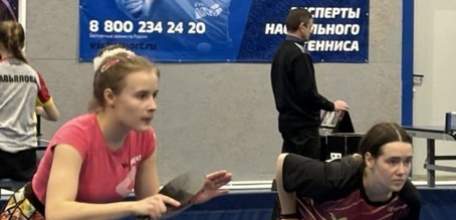 Спортсменка из Ельца успешно выступила на Первенстве ЦФО России среди юношей и девушек до 16 лет по настольному теннису