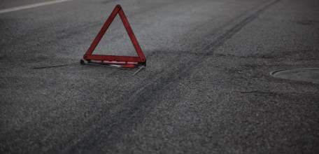 28-летняя женщина-водитель насмерть сбила 40-летнего пешехода: с неё взыскали 300 000 рублей