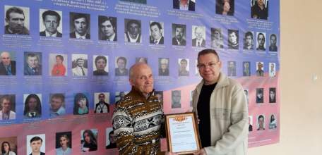 22 марта спортивную школу №1 в качестве почетного гостя посетил ветеран спорта с большой буквы, уважаемый в спортивном сообществе города Ельца спортсмен и наставник Карпухин Евгений Иванович