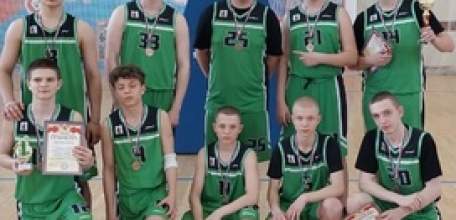 Спортсмены из Ельца приняли участие в баскетбольном турнире, который прошёл в Борисоглебске