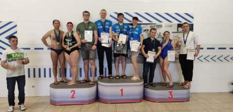 13 апреля в плавательном бассейне МАУ ФОК г. Ельца "Виктория" состоялись соревнования по плаванию