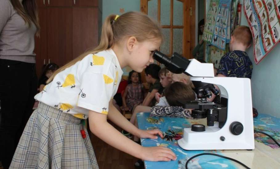 Дошкольники открывают мир науки и современных технологий вместе с наставниками технопарка