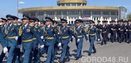 Губернатор сообщил об отмене парада 9 мая