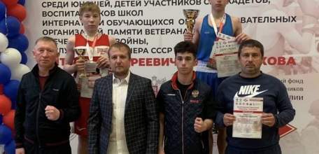 Елецкий боксёр победил в турнире памяти тренера, у которого занимался Владимир Высоцкий