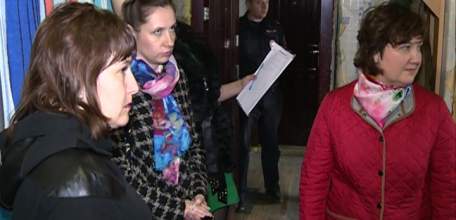 В Ельце прошёл рейд по семьям, которым грозит лишение родительских прав