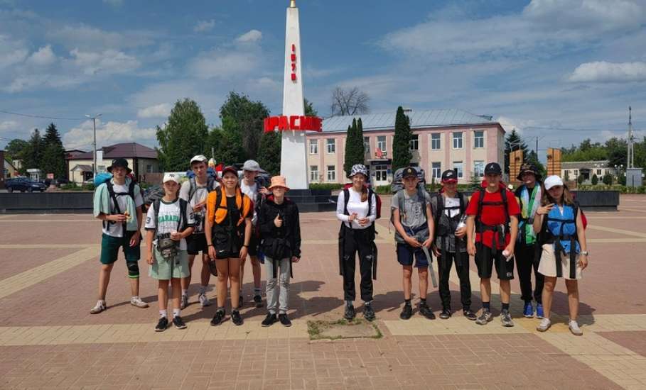 Новое поколение туристов-парковцев из Ельца с лёгкостью преодолело расстояние 50 км