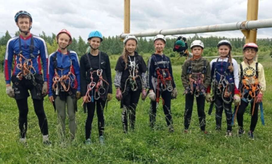 В с. Аргамач-Пальна открыл свою работу учебно-тренировочный палаточный лагерь МАОУ ДО ДЮЦ им. Б.Г. Лесюка "Школа выживания"