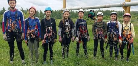 В с. Аргамач-Пальна открыл свою работу учебно-тренировочный палаточный лагерь МАОУ ДО ДЮЦ им. Б.Г. Лесюка "Школа выживания"