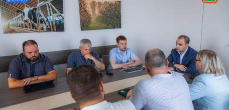 За неделю в регионе получено 79 жалоб на переполненные контейнеры. Большинство — из Ельца!