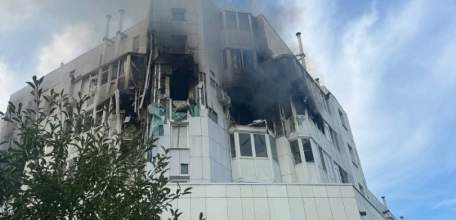 Сразу 4 беспилотника ударили по многоквартирному дому в Шебекино. Белгородская область