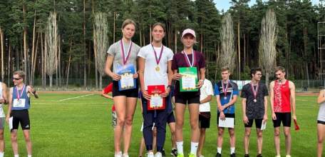 Елецкие спортсмены заняли призовые места на областных соревнованиях по лёгкой атлетике