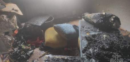 10 ЧЕЛОВЕК ЭВАКУИРОВАЛИ ИЗ ГОРЯЩЕГО ДОМА В ЕЛЬЦЕ