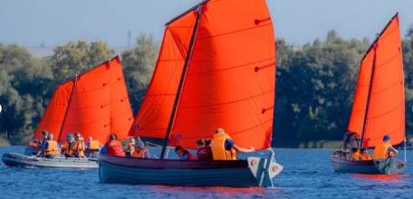 Шесть десятков капитанов Грэев искали своих Ассолей в Липецке