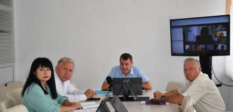 В Елецком районе организация по сбору мусора развела грязь!