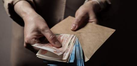 Чтобы быть счастливыми, липчанам нужно 221 тысячу рублей в месяц