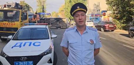 В Ельце «ГАЗель» опрокинулась после столкновения с «ВАЗ-2107»: у пассажира «семёрки» сломаны рёбра