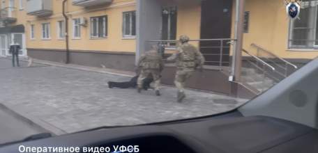 В Липецке по ходатайству следователя регионального СК России заключены под стражу двое сотрудников управления наркоконтроля!!!