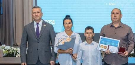 Лучших отцов чествовали в правительстве Липецкой области