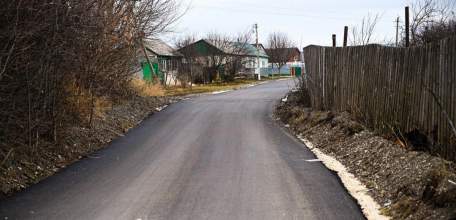 В управлении дорог и благоустройства Ельца очень радуются, что заасфальтировали один участок дороги в Ельце