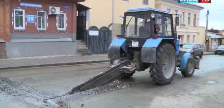По улице Пушкина в Ельце завершены аварийные работы. Движение общественного транспорта восстановлено