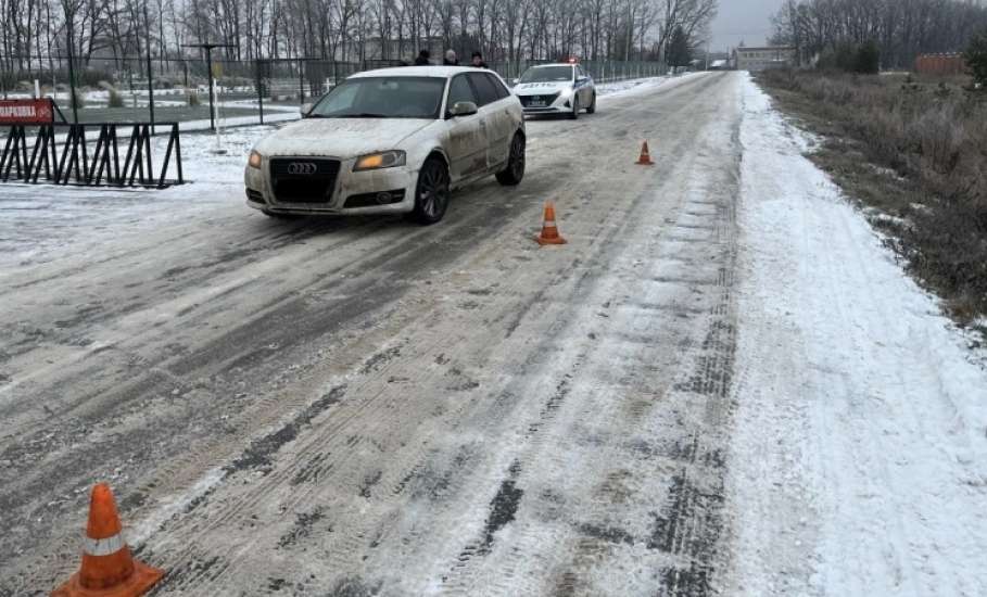 В Елецком районе пенсионерка попала под колеса иномарки