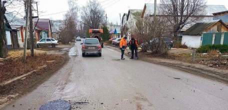 В Ельце начался аварийный ремонт дорог! Даже до весны не простояли!