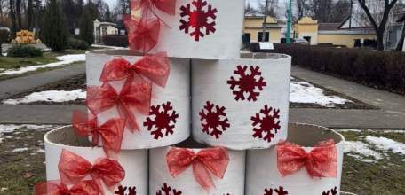 В Ельце подведены итоги городского смотра-конкурса «Парад новогодних ёлок-2025»