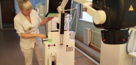 В ГУЗ ЕГДБ получено новое оборудование. Переводим - в Елецкой детской больнице получен новый рентген-аппарат