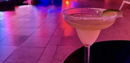 35-летний ельчанин жестоко избил девушку в кафе: она обозвала его чушпаном!