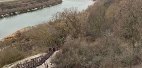 Путь к водопаду в Задонском районе стал удобным