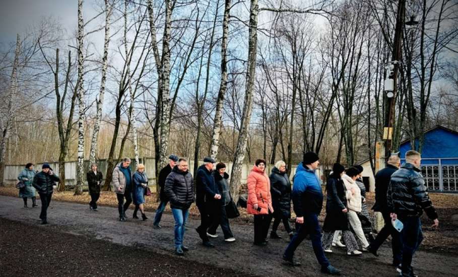 Совет депутатов и администрация Ельца провели выездную комиссию в «Белой березке»