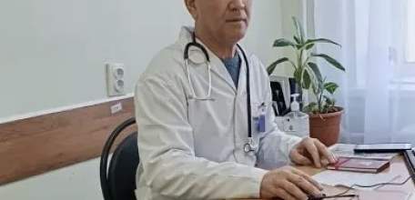 Коллектив ГУЗ Елецкая городская детская больница пополнился врачом-педиатром участковый Лолаевым Джуманазаром Саидкуловичем