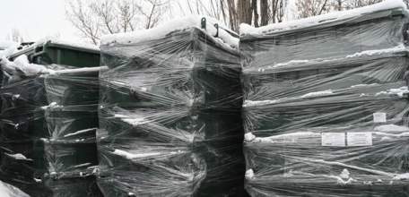 В Ельце устанавливают новые контейнеры ТКО