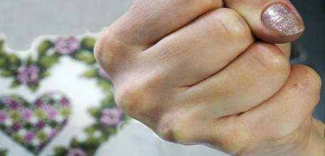 Пьяный мужчина из Елецкого района избил сожительницу в магазине