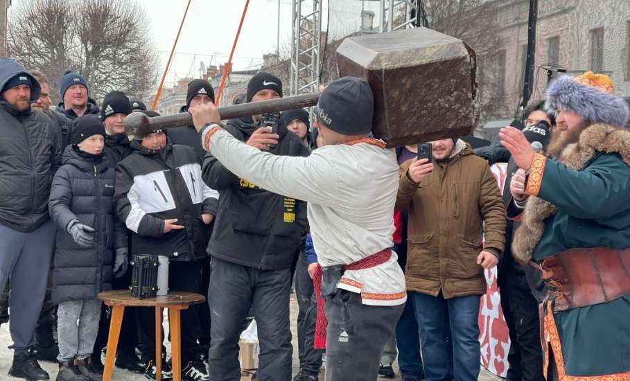 Аншлаг на площади Ленина в Ельце!