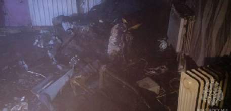 30 человек эвакуировали и 1 спасли сотрудники МЧС из горящей 9-этажки в Ельце!