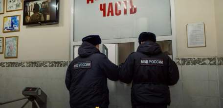 Предмет, похожий на беспилотник, упал на территорию школы №23 в Ельце!