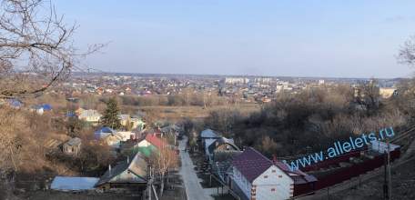 Наконец стали приводить в порядок территорию возле Вознесенского собора! Теперь  открылся красивый вид на Засосну