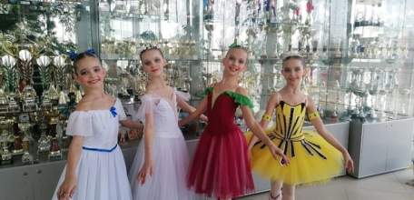 Пока сверстники отдыхают на каникулах, юные балерины ДШИ борются за призовые места