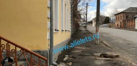 Весь Елец обнаружил полное отсутствие тротуаров в самом центре города!