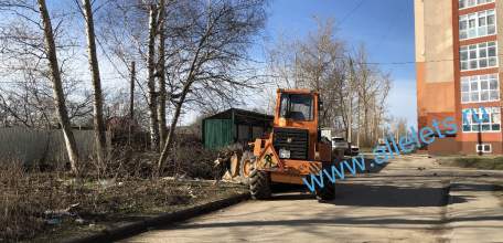 Сенсационная новость! Впервые лет за 5 в Ельце начали убирать несанкционированную свалку мусора в 7-ом микрорайоне!