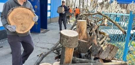 В Ельце прошел второй общегородской субботник