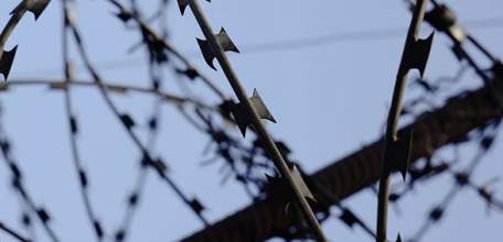 Бросившая дочь ельчанка лишилась отсрочки приговора — её отправили в колонию!