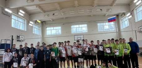 11-13 апреля в городе Ельце прошло Открытое первенство МБУДО "Спортивная школа №1" по волейболу