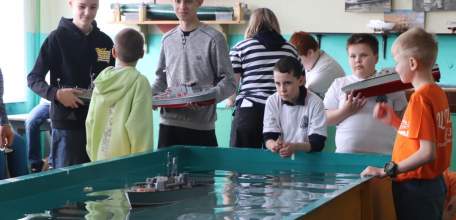 В филиале МБОУ СОШ п. Ключ Жизни - ООШ д. Хмелинец Елецкого района состоялись открытые районные соревнования по судомодельному спорту