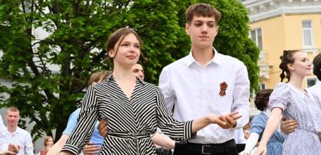 В Ельце прошел «Вальс Победы»